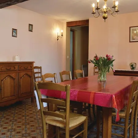 4 Bedroom Gorgeous In Holiday home