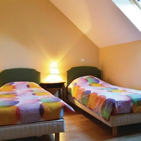 Holiday home 4 Bedroom Gorgeous In Parfondeval (Aisne)