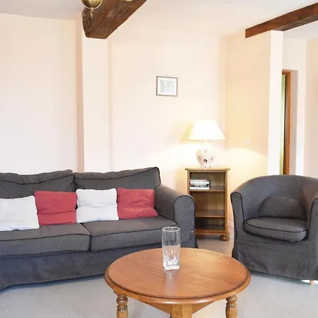 4 Bedroom Gorgeous In Holiday home Parfondeval (Aisne)